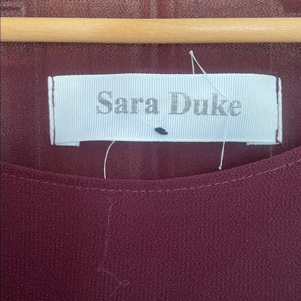 Women's Sheer Short-Sleeve Blouse in Burgundy - Picture 3 of 4